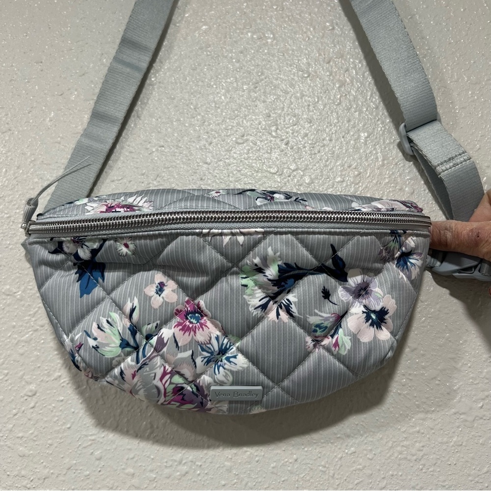 Vera Bradley Gray Silver Twill Quilted Belt Bag Park Stripe Adjust Fanny Pack